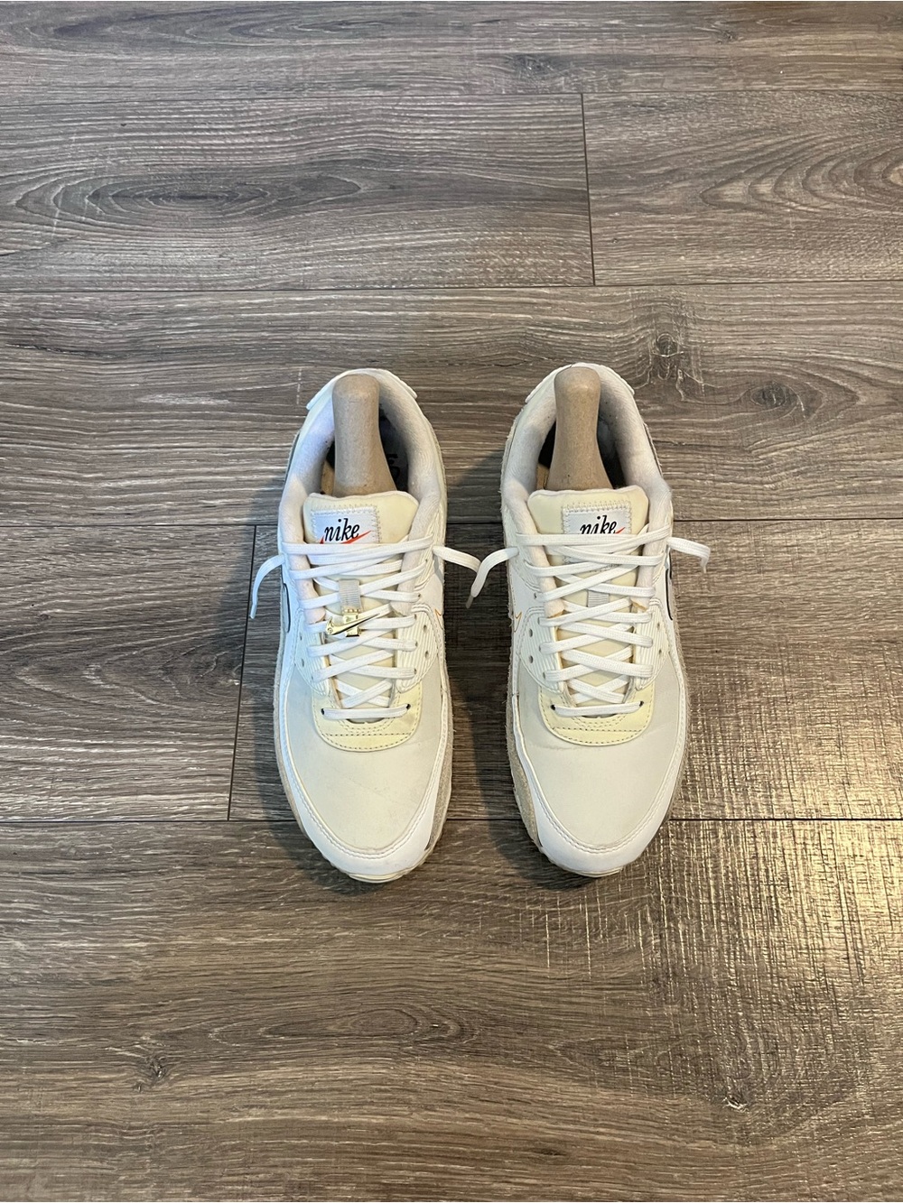 ✨👟 Nike Air Max 90 SE "First Use" White/Gold Sneakers ✨